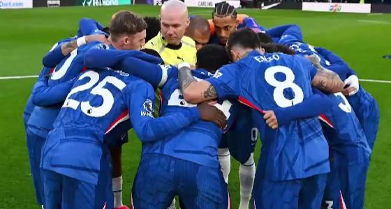  赛前围圈仪式引争议，罗塞尼尔表达失望；此事被过度解读，纯属正常团队行为。 体育新闻 赛前围圈仪式引争议，罗塞尼尔表达失望；此事被过度解读，纯属正常团队行为。 体育新闻