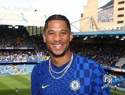  跨界球迷的失望与爆发：哈特目睹蓝军崩盘后，用NBA表现回应挫折！ 体育新闻