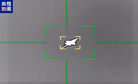 美军F-35紧急降落引发热议；伊朗展示防空实力，以色列考虑多维度回应。