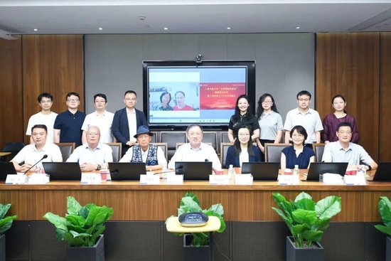  航天元勋百年华诞之际；捐助基金激励家乡学子逐梦前行。 教育招生