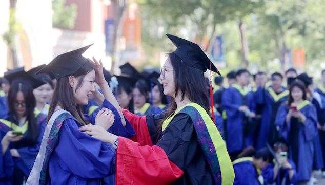  师生关系怎么处？聊聊医学培养体系里的那些“隐形压力” 情感心理