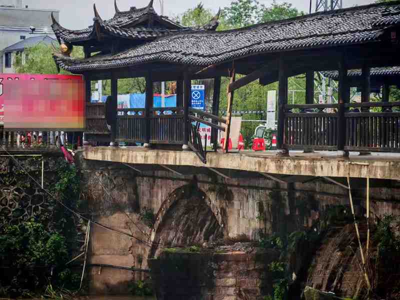  事故并非偶然：从福建坠河悲剧看“安全幻觉”的破灭 新闻 事故并非偶然：从福建坠河悲剧看“安全幻觉”的破灭 新闻