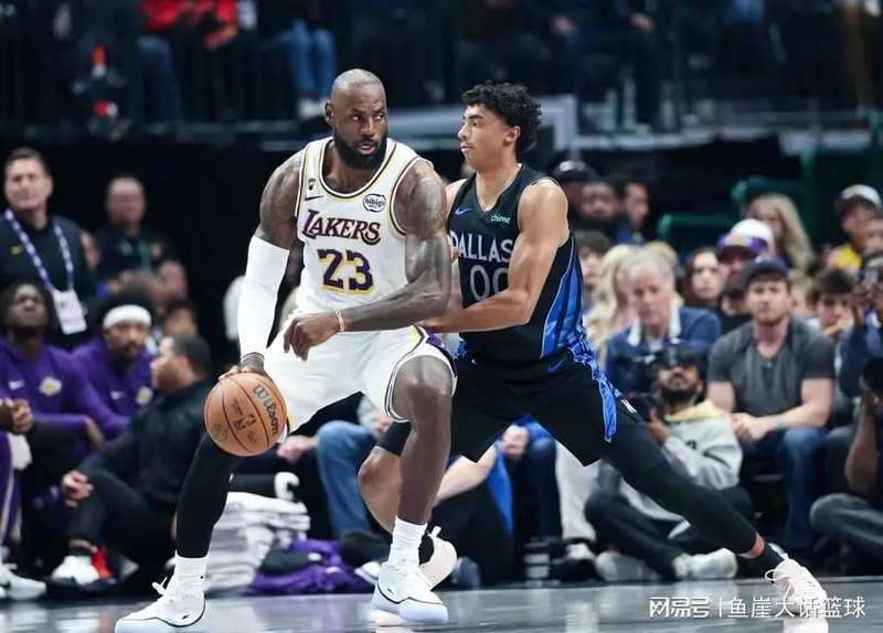  深陷防守泥潭与三分魔咒：湖人重建核心竞争力的破局之道 体育新闻