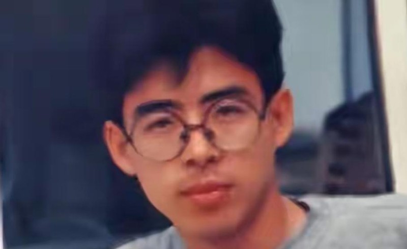  从央视名嘴到全网封杀：阿丘事件折射的公众人物责任边界 娱乐新闻